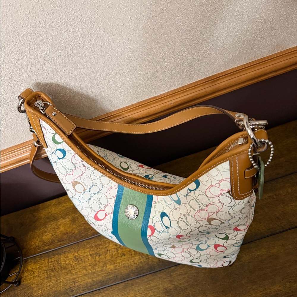 ✨NWOT - Coach Chelsea Heritage Signature Stripe Hobo Bag✨ - Picture 10 of 13